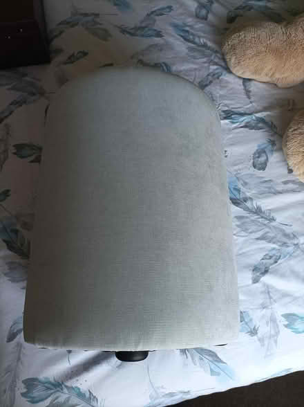 Photo of free Round stool (Bromyard) #1