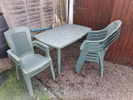Photo of free Outdoor furniture (Cheltenham, Springbank) #4