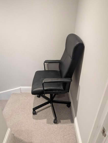 Photo of free Office chair (Tooting SW17) #2