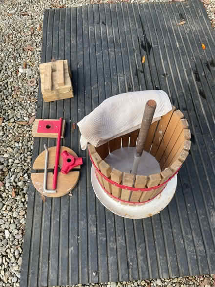 Photo of free Apple/Cider Press (Dutton PR3) #1