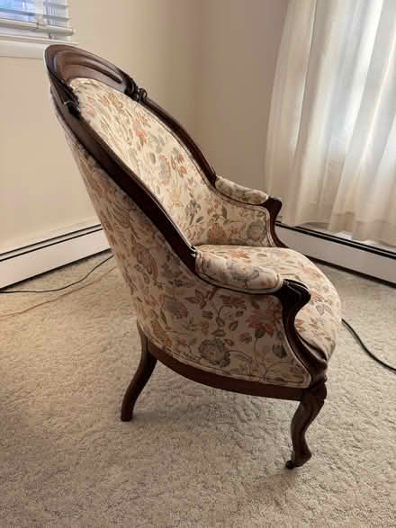 Photo of free Pretty Upholstered Chair (just south of Baltimore Pike) #4