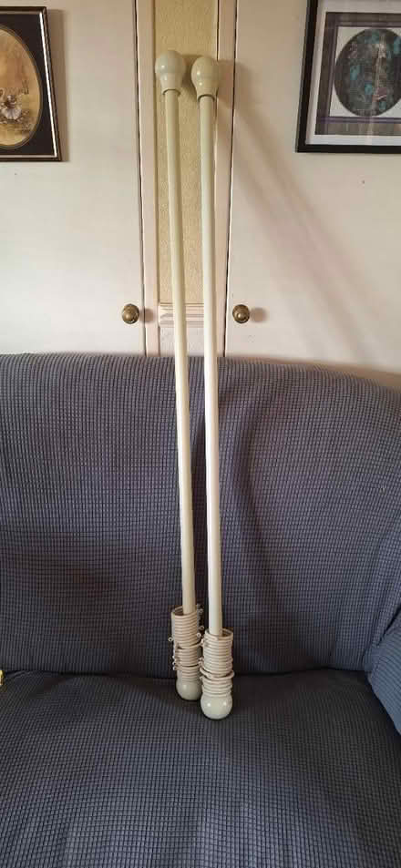 Photo of free X2 4ft curtain poles with rings (Welling DA16) #1