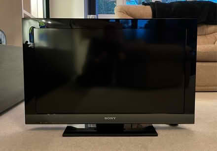 Photo of free Sony Bravia 32 inch TV (Bracknell RG12) #1