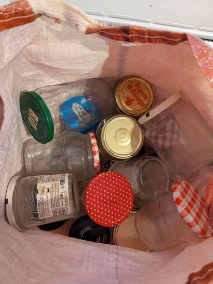 Photo of free Jars and lids (E9) #1
