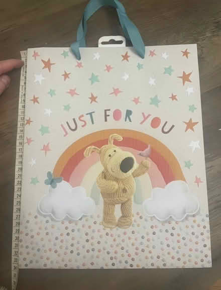 Photo of free ‘Just for You’ gift bag (SW16) #1