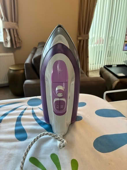 Photo of free Steam Iron (Caldy Valley CH3) #1