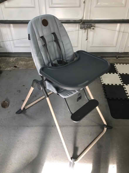 Photo of free High chair (RH20) #1