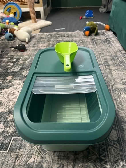 Photo of free Collapsible storage tub (RG2 Shinfield) #1