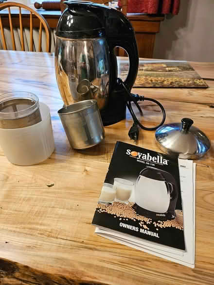 Photo of free Soymilk maker and coffee grinder (Prince Edward and Dundas) #1