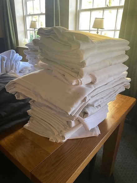 Photo of free White square tablecloths (LD8 2) #1