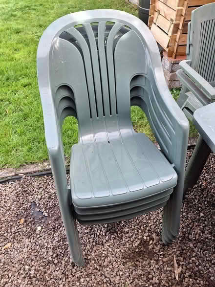 Photo of free Outdoor furniture (Cheltenham, Springbank) #1