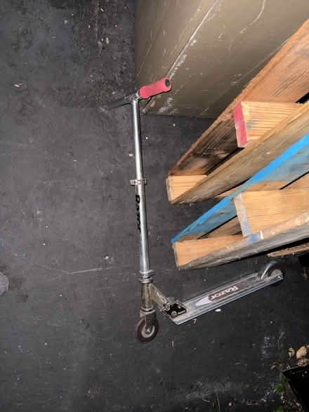 Photo of free Child’s Razor scooter (Valencia Avenue, Sunnyvale) #1