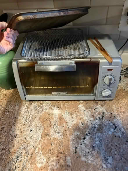 Photo of free Toaster oven (Capitol Hill by Lincoln park) #1
