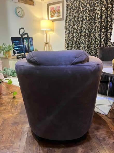 Photo of free Brown Tub Chair (GU9) #4