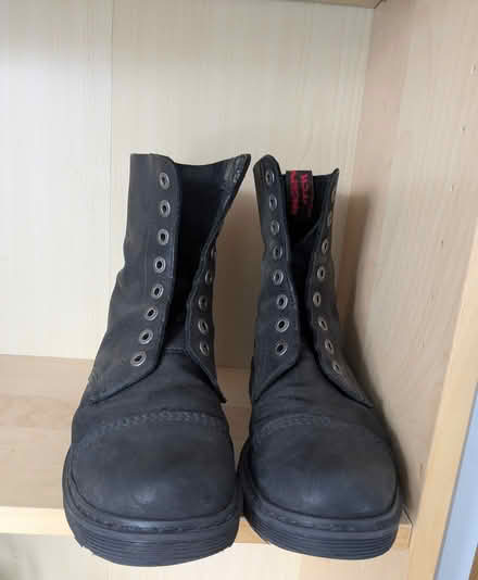 Photo of free Black leather ankle boots size 7 (unisex) (Haslucks Green B90) #3