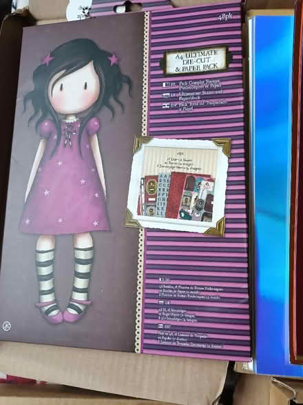 Photo of free Assorted size Foil/Metallic/Satin type Card (Walton-on-Thames KT12) #3