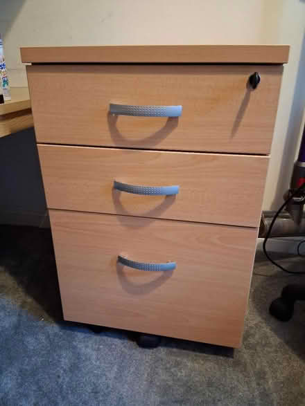 Photo of free Lockable office set of drawers (SO18) #1