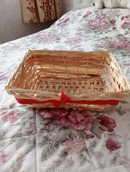 Photo of free Wicker 'hamper' basket (Clapham MK41) #1