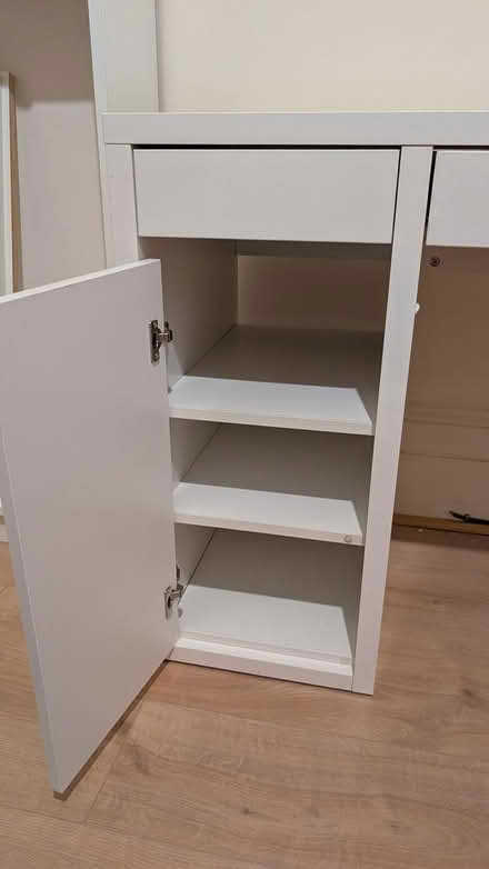 Photo of free White desk (W14) #2