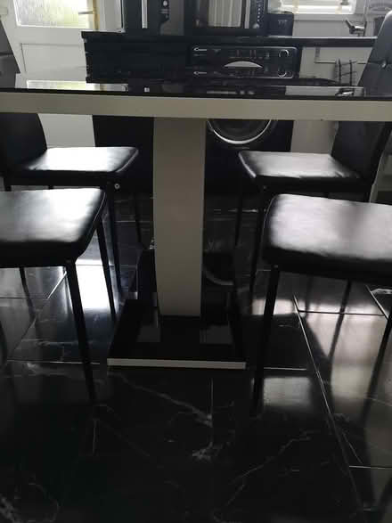 Photo of free Table and chairs (Stickport SK3) #2