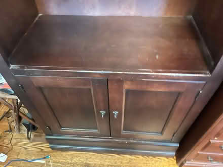 Photo of free Dark wood Shelf/cabinet (FFX/Centreville near Costco) #3