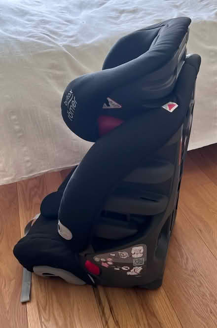 Photo of free Child car seat (SW14 East Sheen) #2