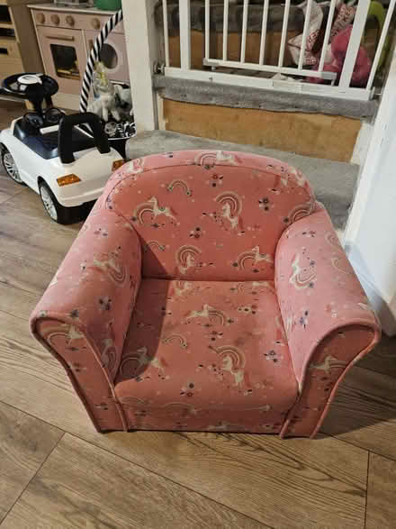 Photo of free Girls toddler chair (Heanor DE75) #1
