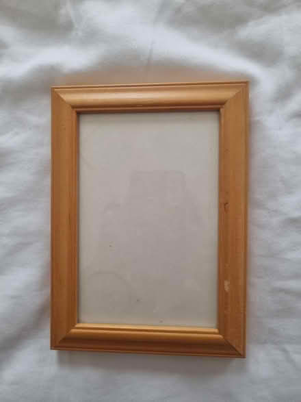 Photo of free 6 x 4" Photo Frame (Enfield EN3) #1