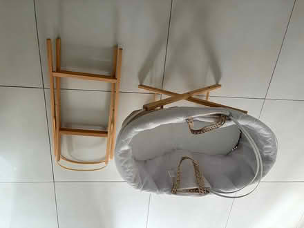 Photo of free Baby Moses basket with spare stand (Leighton Buzaard LU7) #2