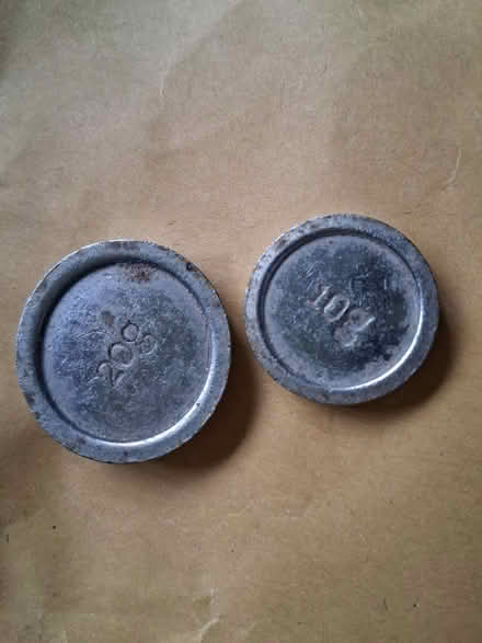 Photo of 5g weight for balance scales (Horley) #1