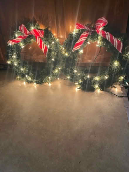 Photo of free 4 artificial holiday wreaths (Somerset, NJ, off DeMott Lane) #1