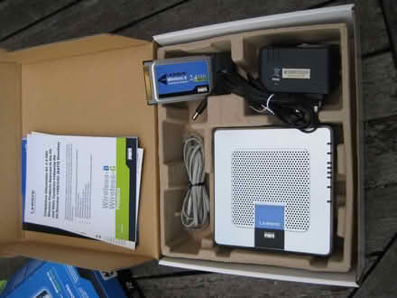 Photo of free Linksys WiFi internet router and PCMCIA card (Ruddington NG11) #2