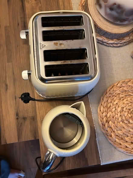 Photo of free Kettle & Toaster (Cosby) #3