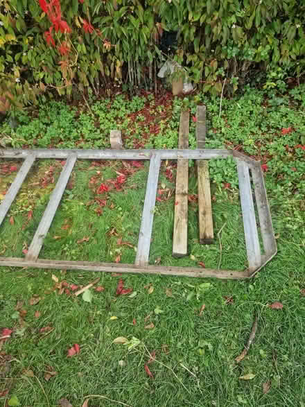 Photo of free Trailer chassis (SY11) #3