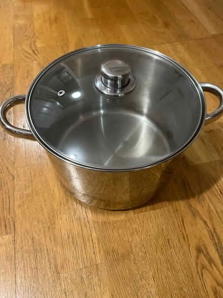 Photo of free Large stock pot (CB1) #1