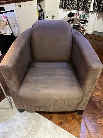 Photo of free Brown Tub Chair (GU9) #1
