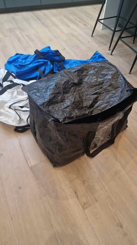 Photo of free 5 big plastic big storage bags (Epsom KT17) #1