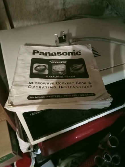 Photo of free Microwave/Convection Oven (CT15) #4