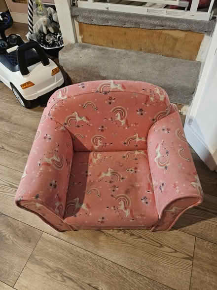 Photo of free Girls toddler chair (Heanor DE75) #2