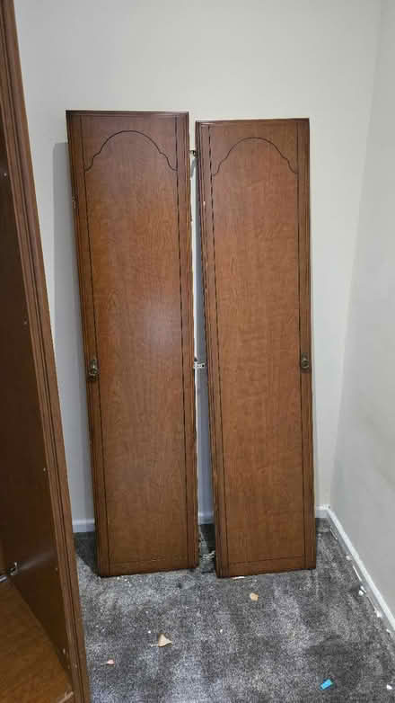 Photo of free Wardrobe (HX1) #2