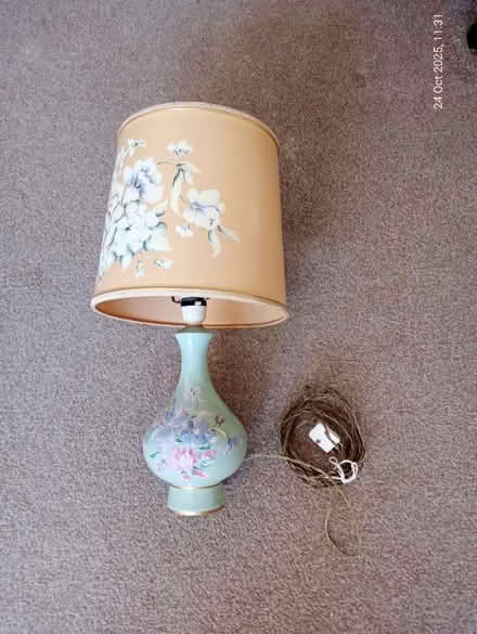 Photo of free Lamp with shade and bulb (SS0 Westcliff) #1