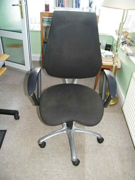 Photo of free Office?desk chair (Nantwich) #1