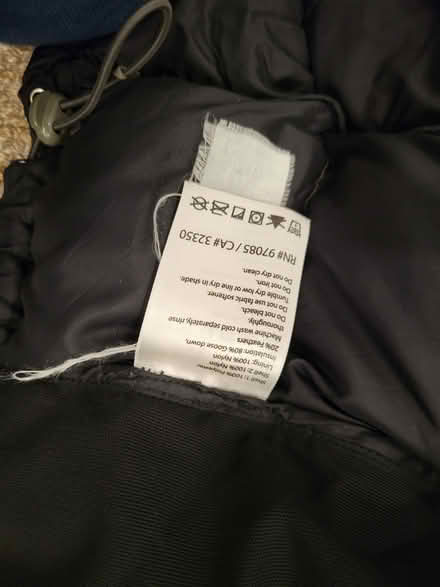 Photo of free Men's down puffer coat (Montreal road and St Laurent) #3