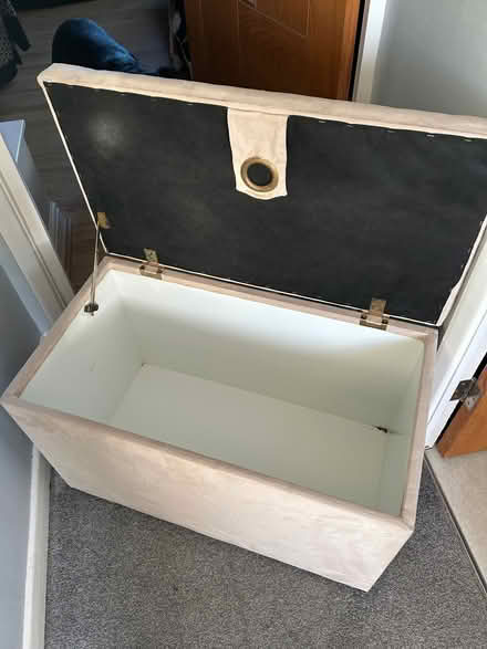 Photo of free Cream ottoman (Aylestone LE2) #2