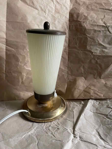 Photo of free Art deco? lamp (Finsbury Park N4) #1