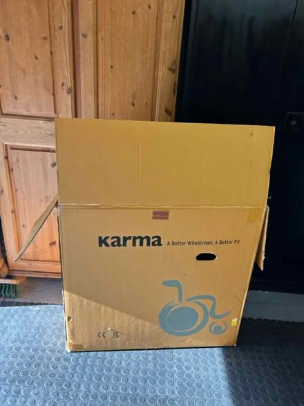 Photo of free large strong box (Ferndown) #1