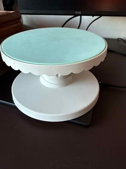 Photo of free Cake decorating stand (W13) #1