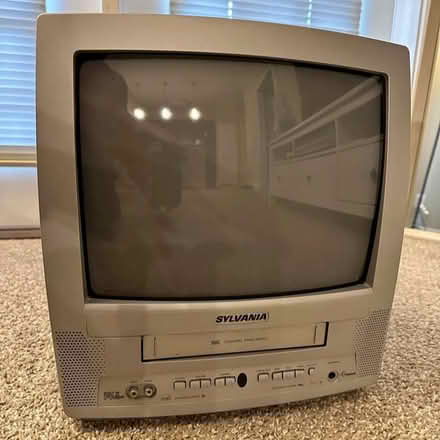 Photo of Tv Vcr Combo (Morristown, NJ Area) #1