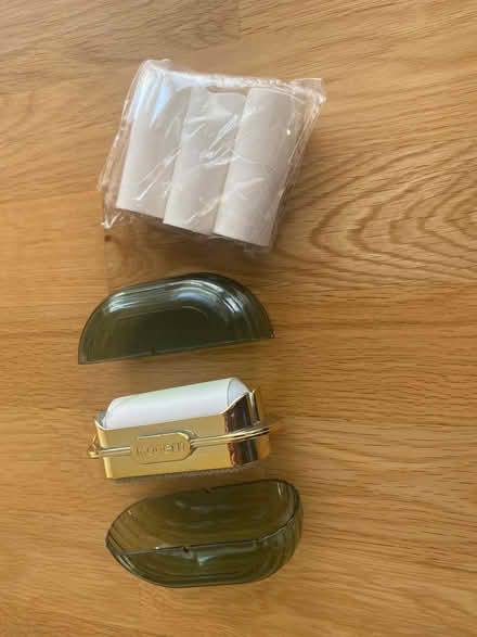 Photo of free Lint brush (Upshire EN9) #1