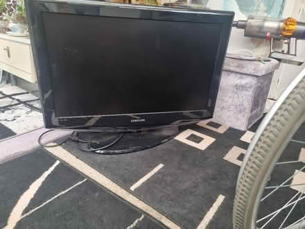 Photo of free 32" Samsung TV (Morden SM4) #2